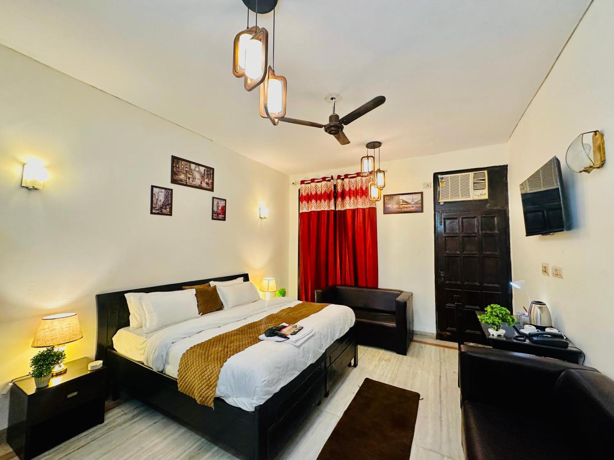 The White Scent-Near Noida Sector 18 Metro Hotel Exterior foto